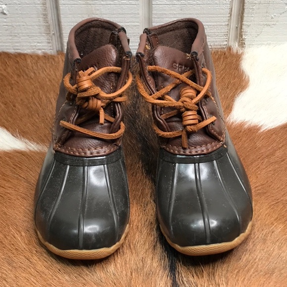 Sperry salt water boots boys size 10 - Picture 1 of 9